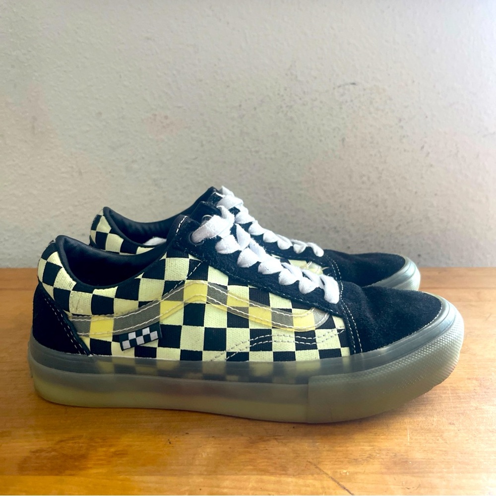 Vans Old Skool Pro Glow/Black Checkered Limited edition Zumiez Mens Sz 5
